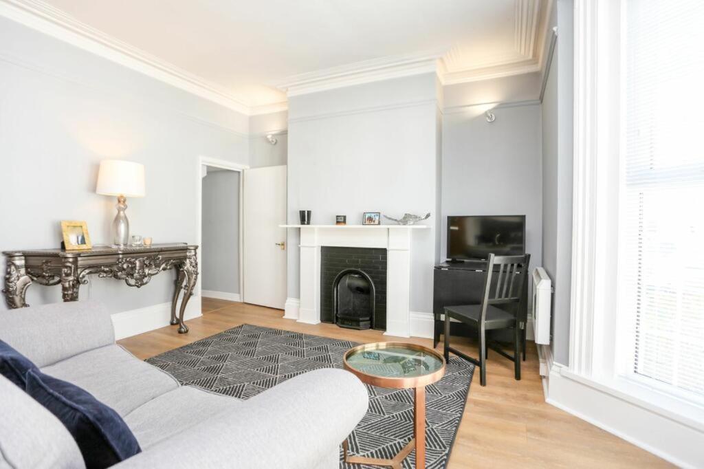 Southsea Historic Gem - Elegant Apartments Portsmouth Luaran gambar